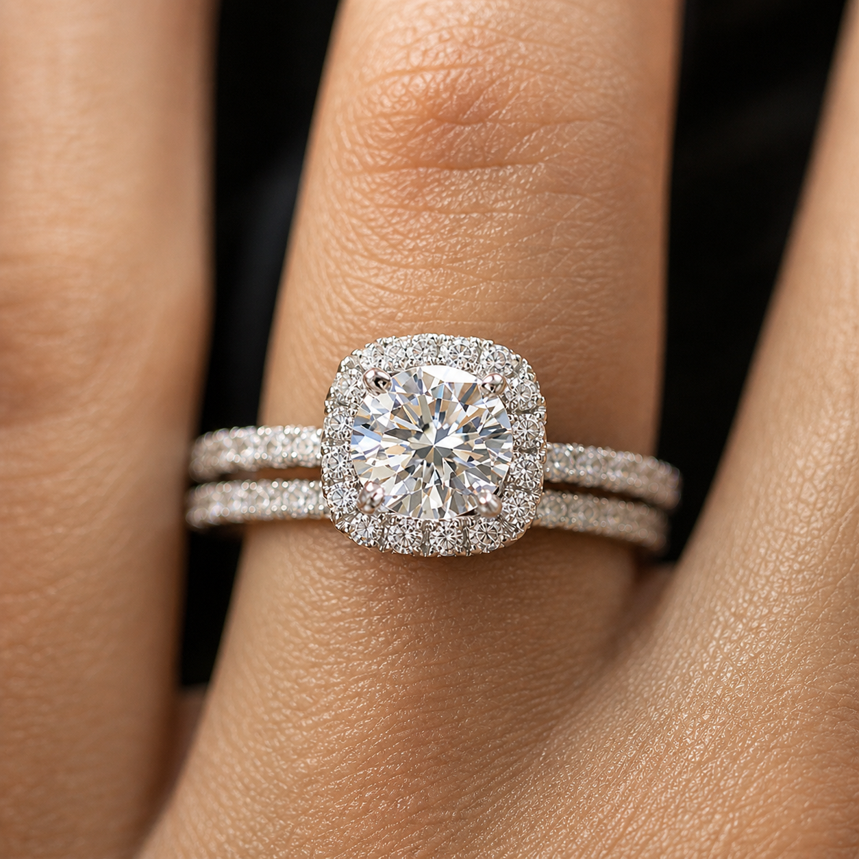 Round Cut Halo Moissanite Ring Set