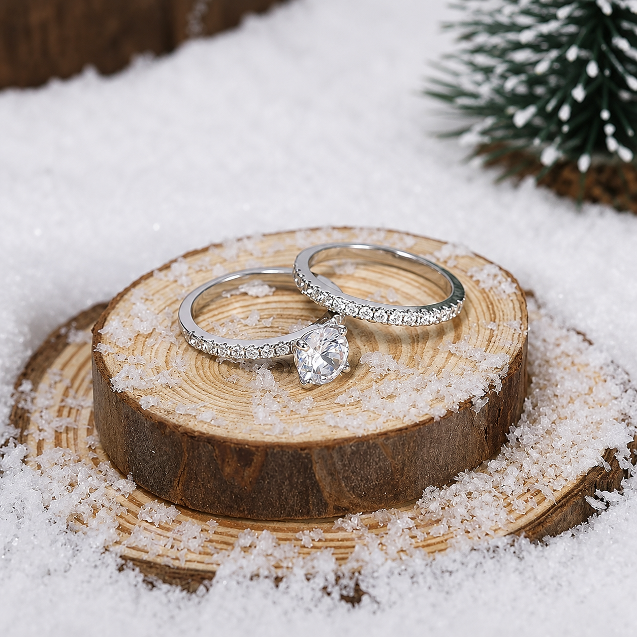 Round Cut Solitaire Moissanite Ring Set