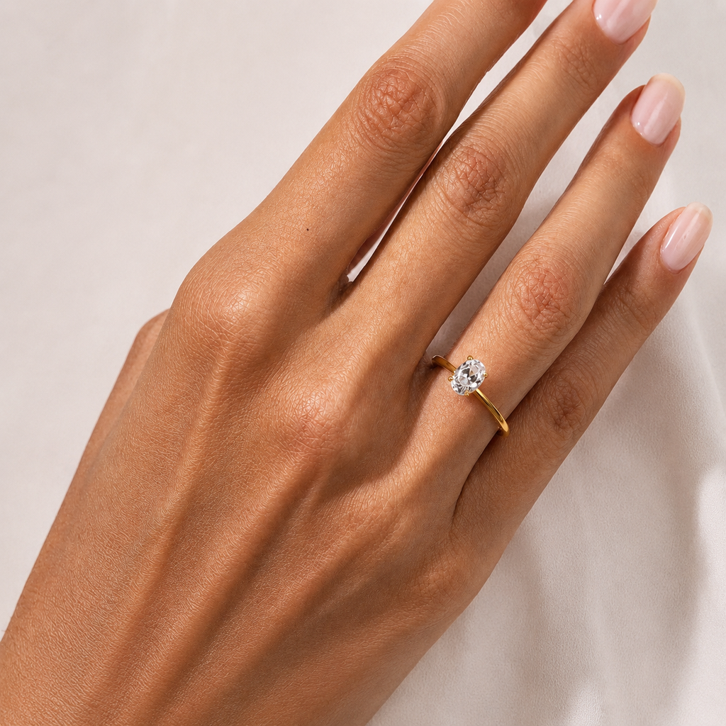 4-Prong Oval Cut Solitaire Moissanite Ring